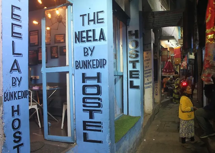 The Neela By Bunkedup